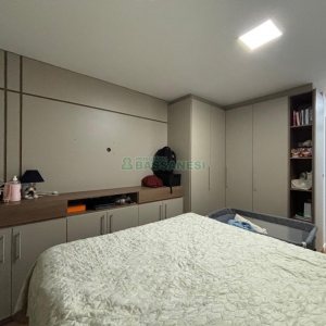 Apartamento com 70m², 2 dormitórios, 1 vaga, no bairro Kayser em Caxias do Sul para Alugar
