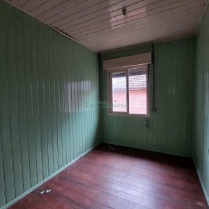 Casa com 220m², 4 dormitórios, 5 vagas, no bairro Panazzolo em Caxias do Sul para Comprar