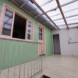 Casa com 220m², 4 dormitórios, 5 vagas, no bairro Panazzolo em Caxias do Sul para Comprar