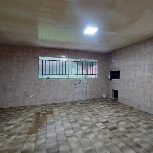 Casa com 220m², 4 dormitórios, 5 vagas, no bairro Panazzolo em Caxias do Sul para Comprar