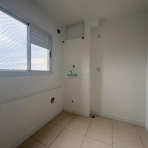 Apartamento com 165m², 3 dormitórios, 2 vagas, no bairro Universitário em Caxias do Sul para Alugar