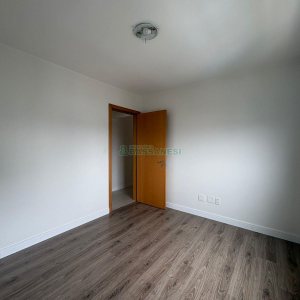 Apartamento com 165m², 3 dormitórios, 2 vagas, no bairro Universitário em Caxias do Sul para Alugar