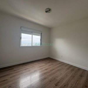 Apartamento com 165m², 3 dormitórios, 2 vagas, no bairro Universitário em Caxias do Sul para Alugar