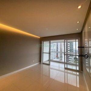 Apartamento com 165m², 3 dormitórios, 2 vagas, no bairro Universitário em Caxias do Sul para Alugar