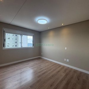 Apartamento com 165m², 3 dormitórios, 2 vagas, no bairro Universitário em Caxias do Sul para Alugar
