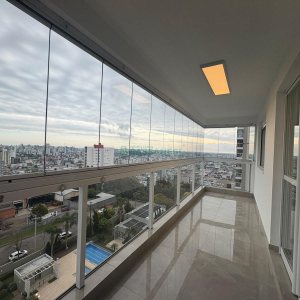 Apartamento com 165m², 3 dormitórios, 2 vagas, no bairro Universitário em Caxias do Sul para Alugar