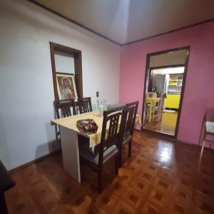 Casa com 200m², 4 dormitórios, 3 vagas, no bairro Colina Sorriso em Caxias do Sul para Alugar