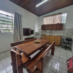 Casa com 200m², 4 dormitórios, 3 vagas, no bairro Colina Sorriso em Caxias do Sul para Alugar