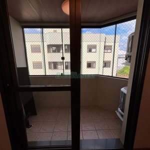 Apartamento com 68m², 2 dormitórios, 1 vaga, no bairro Lourdes em Caxias do Sul para Alugar