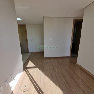 Apartamento com 53m², 2 dormitórios, 2 vagas, no bairro Vila Verde em Caxias do Sul para Alugar