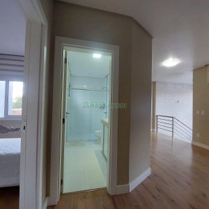 Casa com 420m², 4 dormitórios, 4 vagas, no bairro Interlagos em Caxias do Sul para Alugar