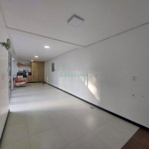 Casa com 420m², 4 dormitórios, 4 vagas, no bairro Interlagos em Caxias do Sul para Alugar