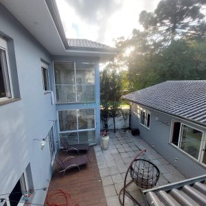 Casa com 420m², 4 dormitórios, 4 vagas, no bairro Interlagos em Caxias do Sul para Alugar
