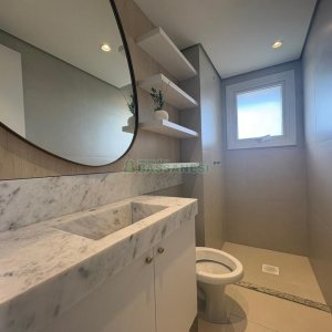 Apto Mobiliado com 110m², 3 dormitórios, 2 vagas, no bairro Petrópolis em Caxias do Sul para Alugar