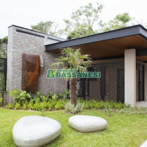 Apartamento com 110m², 3 dormitórios, 2 vagas, no bairro Petrópolis em Caxias do Sul para Alugar