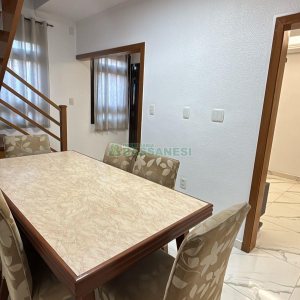 Casa com 170m², 3 dormitórios, 2 vagas, no bairro Kayser em Caxias do Sul para Alugar