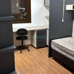 Casa com 170m², 3 dormitórios, 2 vagas, no bairro Kayser em Caxias do Sul para Alugar