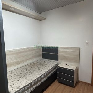 Casa com 170m², 3 dormitórios, 2 vagas, no bairro Kayser em Caxias do Sul para Alugar