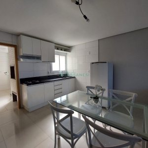 Apartamento com 80m², 2 dormitórios, 2 vagas, no bairro São Luiz em Caxias do Sul para Alugar
