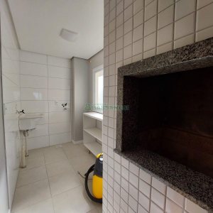 Apartamento com 80m², 2 dormitórios, 2 vagas, no bairro São Luiz em Caxias do Sul para Alugar