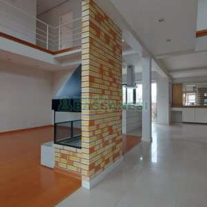 Casa com 300m², 3 dormitórios, no bairro Nossa Senhora de Lourdes em Caxias do Sul para Alugar