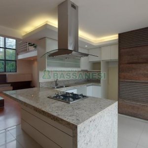 Casa com 300m², 3 dormitórios, no bairro Nossa Senhora de Lourdes em Caxias do Sul para Alugar