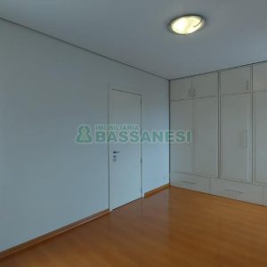 Casa com 300m², 3 dormitórios, no bairro Nossa Senhora de Lourdes em Caxias do Sul para Alugar