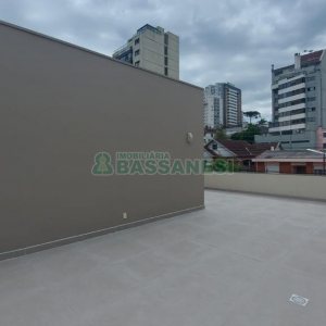 Casa com 300m², 3 dormitórios, no bairro Nossa Senhora de Lourdes em Caxias do Sul para Alugar