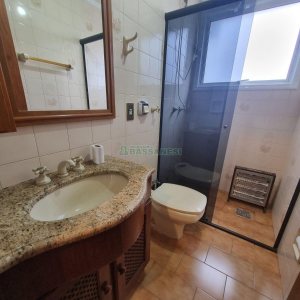 Apto Mobiliado com 80m², 2 dormitórios, 1 vaga, no bairro Centro em Caxias do Sul para Alugar