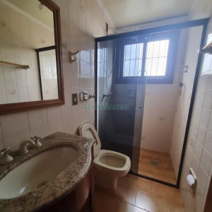 Apto Mobiliado com 80m², 2 dormitórios, 1 vaga, no bairro Centro em Caxias do Sul para Alugar