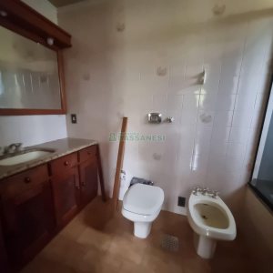 Apto Mobiliado com 80m², 2 dormitórios, 1 vaga, no bairro Centro em Caxias do Sul para Alugar