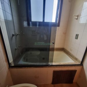 Apto Mobiliado com 80m², 2 dormitórios, 1 vaga, no bairro Centro em Caxias do Sul para Alugar