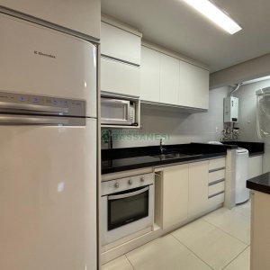 Apto Mobiliado com 72m², 2 dormitórios, 2 vagas, no bairro Vinhedos em Caxias do Sul para Alugar