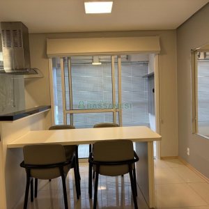 Apto Mobiliado com 72m², 2 dormitórios, 2 vagas, no bairro Vinhedos em Caxias do Sul para Alugar