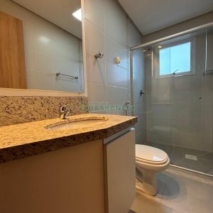 Apto Mobiliado com 72m², 2 dormitórios, 2 vagas, no bairro Vinhedos em Caxias do Sul para Alugar