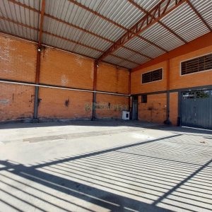 Pavilhão com 361m², no bairro Interlagos em Caxias do Sul para Alugar