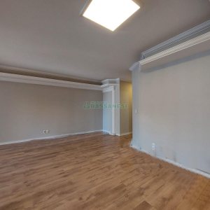 Apartamento com 107m², 2 dormitórios, 1 vaga, no bairro São Pelegrino em Caxias do Sul para Alugar