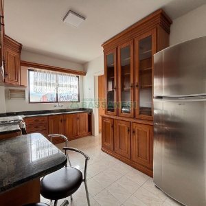 Apto Mobiliado com 147m², 3 dormitórios, no bairro Centro em Caxias do Sul para Alugar