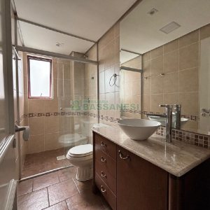 Apto Mobiliado com 147m², 3 dormitórios, no bairro Centro em Caxias do Sul para Alugar