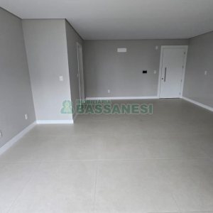 Apartamento com 106m², 3 dormitórios, 2 vagas, no bairro São Pelegrino em Caxias do Sul para Comprar
