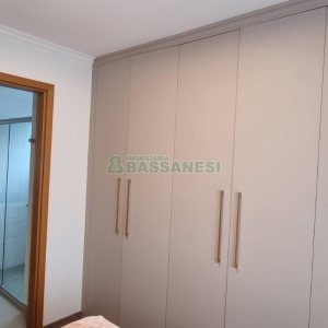 Apartamento com 85m², 3 dormitórios, 2 vagas, no bairro Centro em Caxias do Sul para Comprar