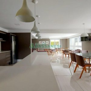 Apartamento com 85m², 3 dormitórios, 2 vagas, no bairro Centro em Caxias do Sul para Comprar