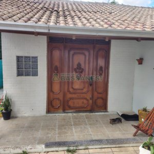 Casa com 144m², 2 dormitórios, 1 vaga, no bairro Diamantino em Caxias do Sul para Comprar