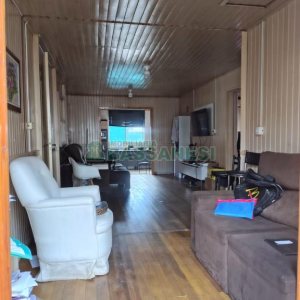 Casa com 144m², 2 dormitórios, 1 vaga, no bairro Diamantino em Caxias do Sul para Comprar