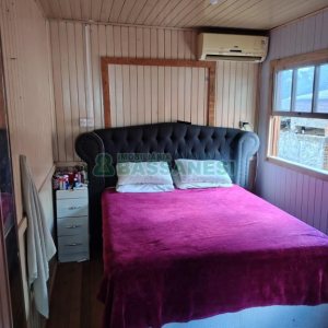 Casa com 144m², 2 dormitórios, 1 vaga, no bairro Diamantino em Caxias do Sul para Comprar