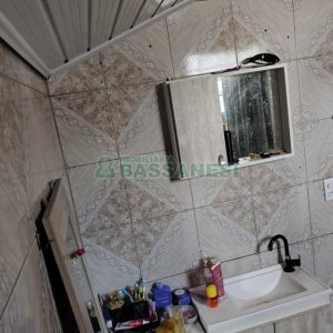 Casa com 144m², 2 dormitórios, 1 vaga, no bairro Diamantino em Caxias do Sul para Comprar