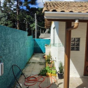 Casa com 144m², 2 dormitórios, 1 vaga, no bairro Diamantino em Caxias do Sul para Comprar