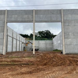 Pavilhão com 1400m², no bairro Jardim das Hortências em Caxias do Sul para Alugar