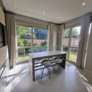 Casa Mobiliada com 440m², 3 dormitórios, 3 vagas, no bairro Jardelino Ramos em Caxias do Sul para Alugar