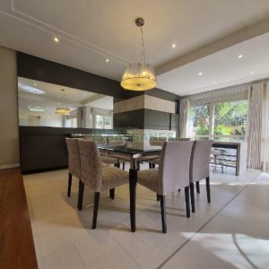 Casa Mobiliada com 440m², 3 dormitórios, 3 vagas, no bairro Jardelino Ramos em Caxias do Sul para Alugar